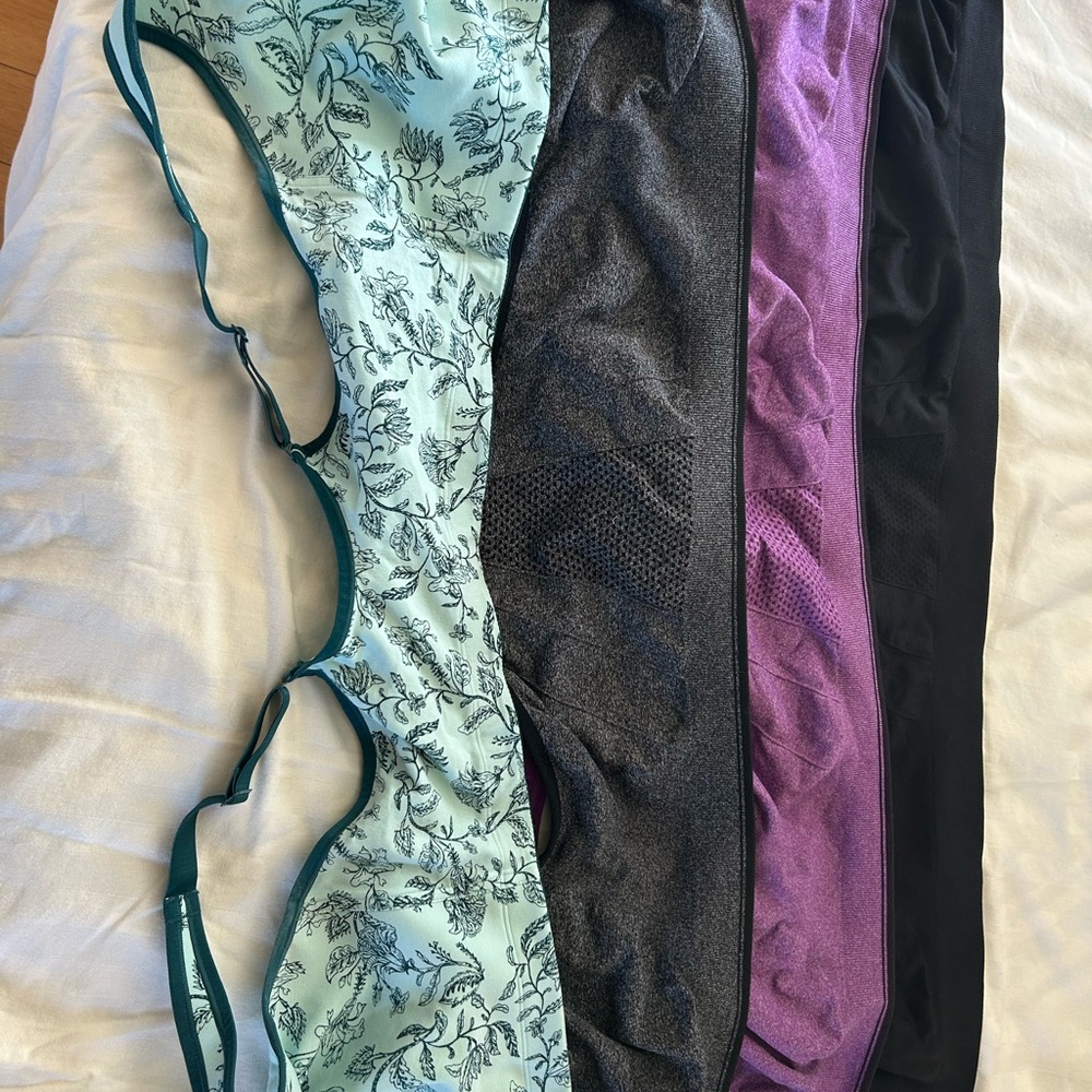 Floral and Solid Women's front closure bras XXXL and 42DDD